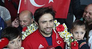 Şampiyonlara coşkulu karşılama