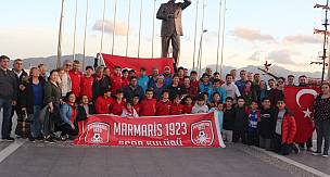 Sponsorsuz girdikleri turnuvada şampiyon oldular