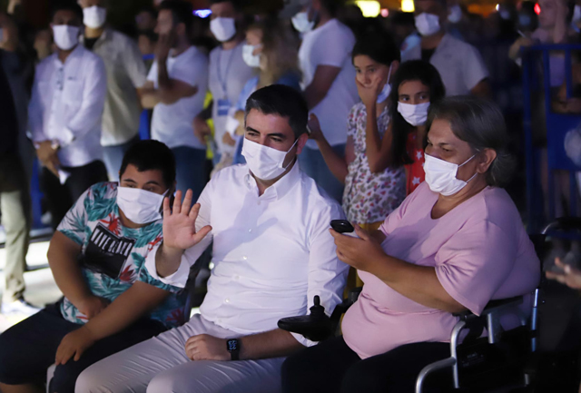 2021/08/1630328014_kartal-da_zafer_haftasi-nin_Ikinci_gununde_ceylan_ertem_ruzgari_esti_-8.jpg