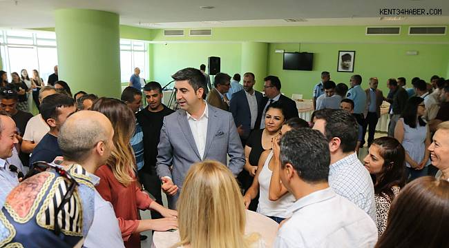 Başkan Yüksel, belediye personeliyle bayramlaştı