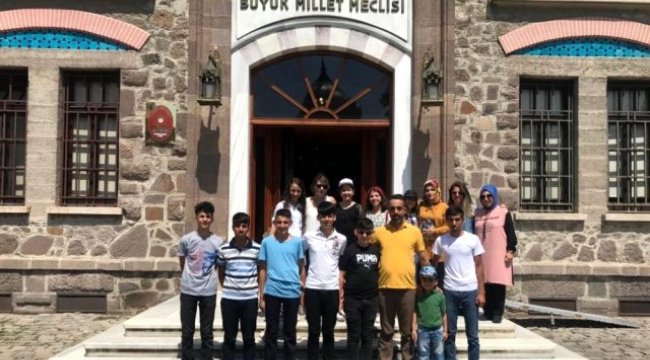Milletvekili Erol, Elazığlı öğrencileri Ankara'da misafir etti