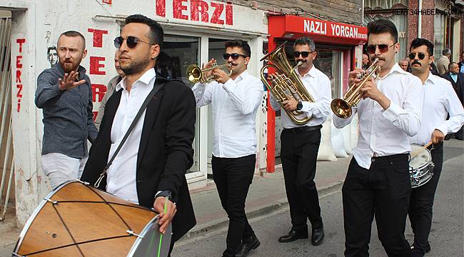 CHP Kartal'da bir ilk yaşandı