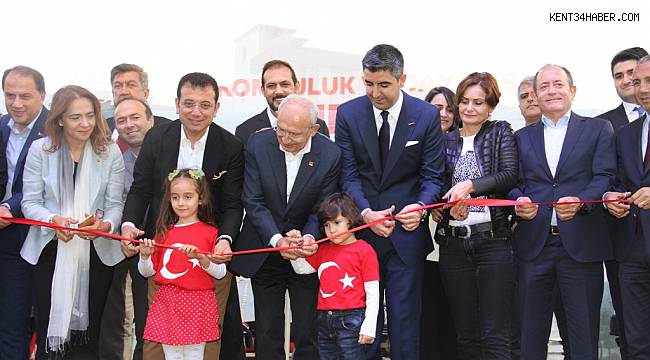 Kartal, Komşuluk ve Dayanışma Meydanı açıldı