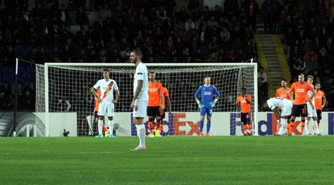 Başakşehir, Avrupa'da 3 maç sonra yenildi