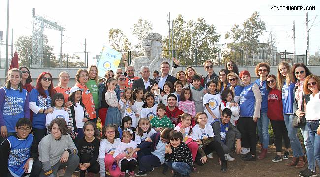 Kartal'ın park ve meydanları yeşillendi