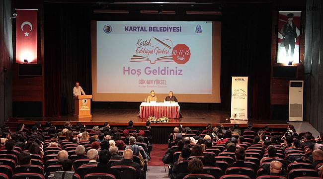 26 Yazar, Şair, Gazeteci ve Sanatçı okurlarıyla buluştu