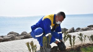 Silivri'de sokağa çıkamayanlar için hizmetler devam ediyor