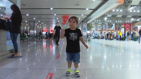 Sabiha Gökçen'de Zafer Bayramı coşkusu