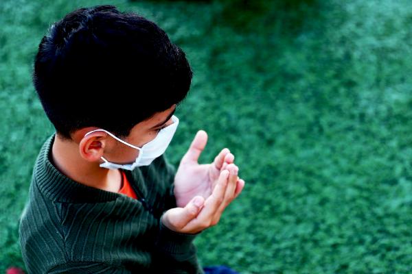 Stadyumdaki Bayram Namazına Çocuklardan Yoğun İlgi