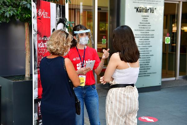 Öğrenciler Üniversiteleri 'Yerinde' Görmek İstiyor