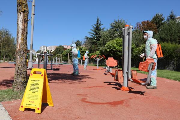 Başakşehir'de Çocuk Parkları Virüse Karşı Dezenfekte Edildi