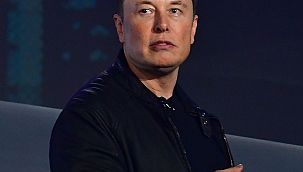 Elon Musk: Koronavirüsün aşısı olmayacak