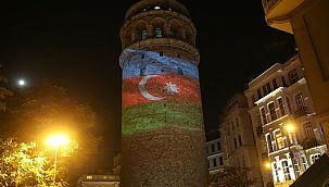 Galata Kulesi'ne Azerbaycan bayrağı yansıtıldı