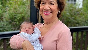 Kenan Doğulu'nun annesi beşinci torununa kavuştu