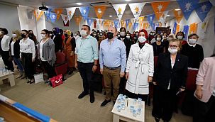 AKP’nin kongresi devlet kurumu salonunda yapıldı