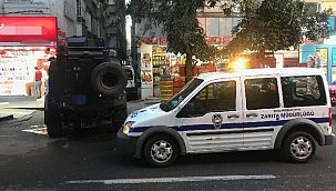 Coronalı kişi, tartıştığı komşusunun çocuğuna tükürdü