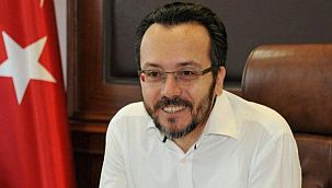 Eski rektör kumpas soruşturmasında gözaltına alındı