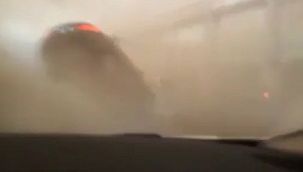 Hortuma kapılan otomobilde beli kırıldı