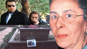 Ünlü iş adamının mezarında şok mektup!