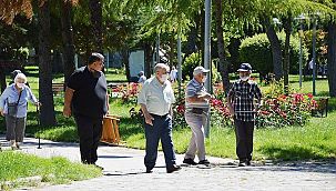 65 yaş üstü hangi saatlerde sokağa çıkabilecek?