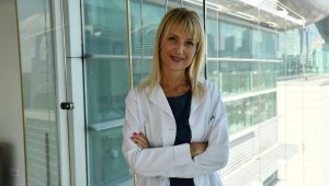 Kirpiklerinizi uzatmak isterken gözünüzden olmayın