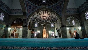 Sokağa çıkma kısıtlamasında cuma namazı serbest