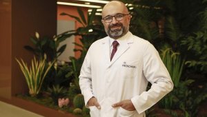 Uzmanından uyarı; telefon ve bilgisayar elinizi felç etmesin