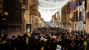 Yeni corona türü yüzde 70’e varan oranlarda daha bulaşıcı olabilir