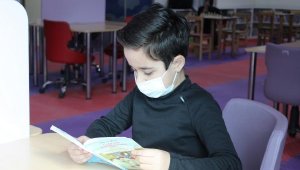 İstanbul'da Çocuk Kütüphanesi Açıldı
