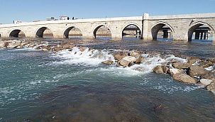 Eriyen karlar, Kızılırmak’ın debisini yükseltti