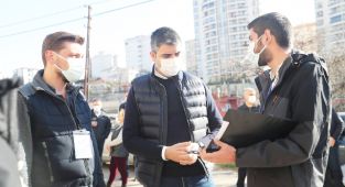 Kartal'da Çalınmadık Kapı Bırakılmadı