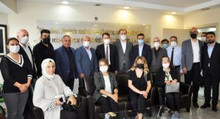 Nurettin Canikli Kartal'da STK'ları Ziyaret Etti