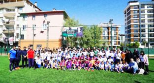 Taçsız Kartal'da Turnuva ile Anıldı