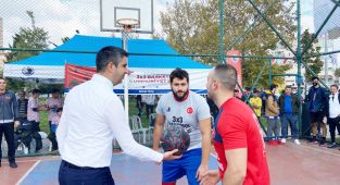 Kartal'da Cumhuriyet Kupası Basketbol Turnuvası