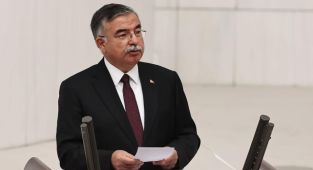 AK Parti'de Görev Değişikliği