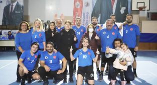 Kartal Belediyesi 2021 Voleybol Turnuvası Başladı