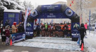11. Uğur Mumcu’yu Anma Yol Koşusu Kartal’da Yapıldı
