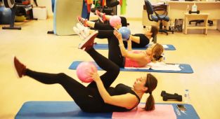 Kadınlara Yönelik Pilates ve Zumba Eğitimleri Devam Ediyor