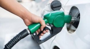 Benzine ve Motorine Büyük Zam!