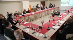 Başkan Gökhan Yüksel’den Muhtarlara ‘1000 Gün’ Sunumu