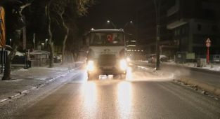 Kartal Belediyesi Karla Mücadele Çalışmalarını Sürdürüyor
