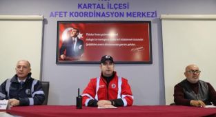 Kartal Belediyesi Karla Mücadele Ekipleri Mesaiye Devam Ediyor