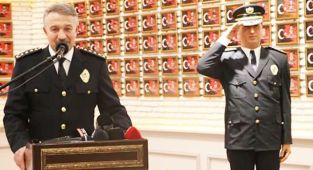 Gaffar Okkan'ın Balmumu Heykeli Yapıldı