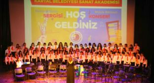 Sanat Akademisi Öğrencilerinden Resim Sergisi ve 23 Nisan Konseri