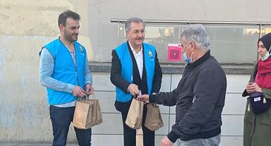AK Gençlik’ten “İftara 5 Kala”