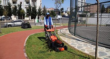 Kartal’da Yabani Ot Temizliği İçin Yoğun Bir Mesai Yürütülüyor
