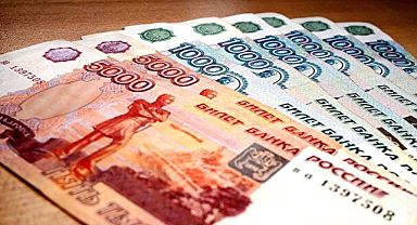 Rusya Ekonomi Bakanı:Güçlü Ruble Kimsenin Çıkarına Değil!