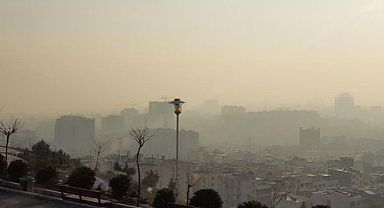 Tahran'da Hava Kirliliği 'Kırmızı Alarm' Seviyesinde
