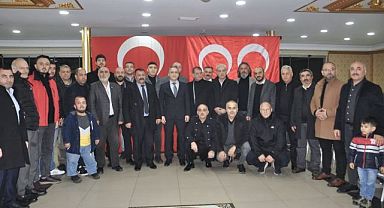 MHP Kartal Soğanlık Esnafı ile bir araya geldi