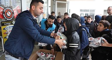 Kartal Belediyesi’nden İlçedeki Okullara Spor Malzemesi Desteği